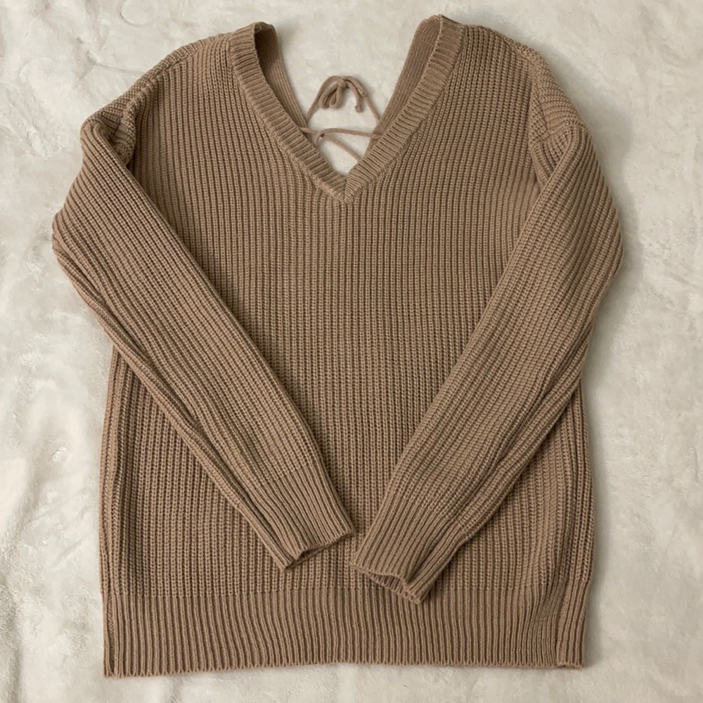 S/ v neck Charlotte Russe tan sweater.